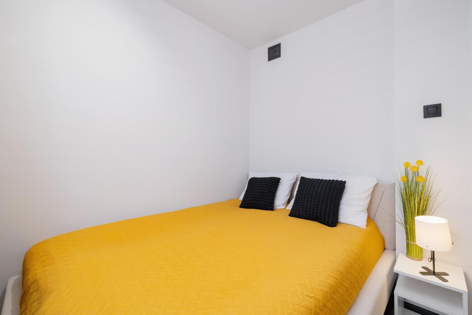 City Center One-Bedroom Apartment With Bathtub By Noclegi Renters Rzeszów Extérieur photo